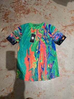 Aofmoka Psychedelic Green Neon UV Glow Blacklight Reactive Mesh Sport T-Shirt